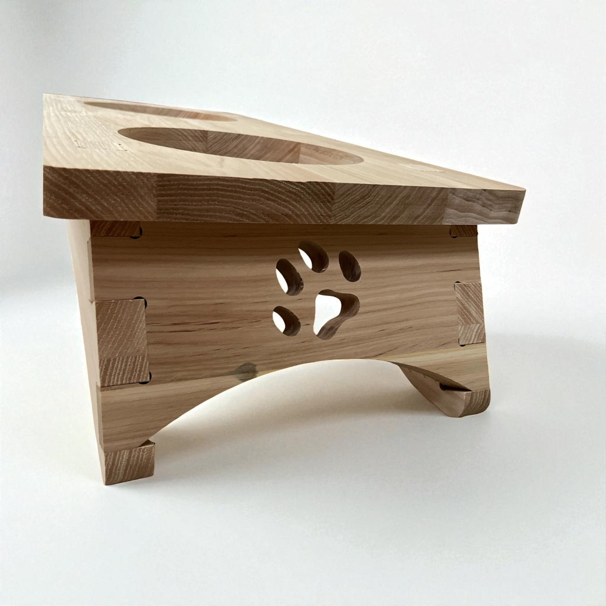 Modesto Pet Feeder